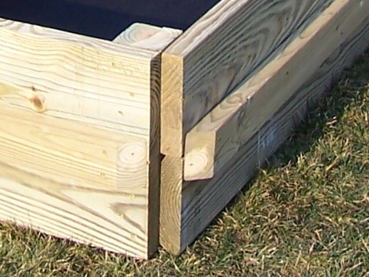 Corner detail from one of the planters.